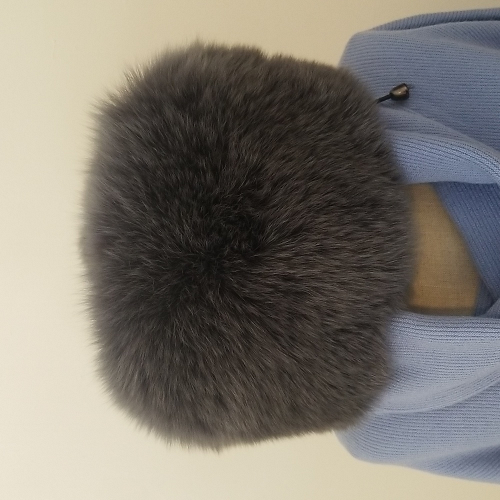 NWT Dr. Zhivago Beautiful Adjustable Gray Fur Hat